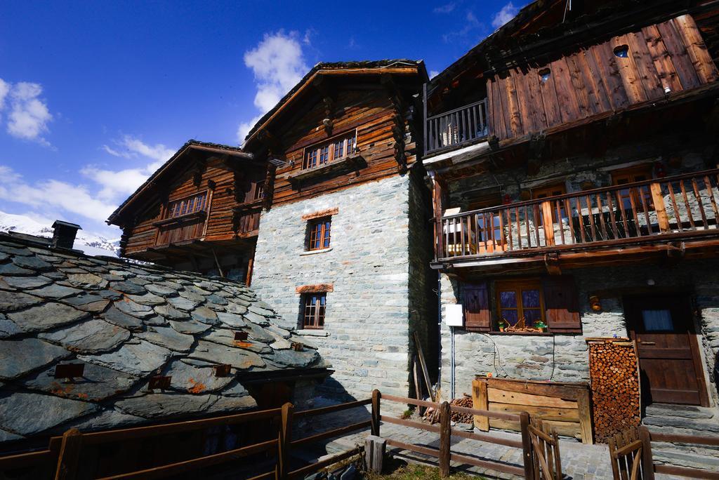 Rifugio Vieux Crest Hotel Чамполук Екстериор снимка