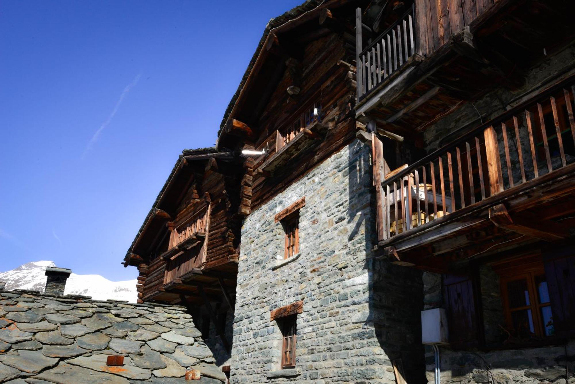 Rifugio Vieux Crest Hotel Чамполук Екстериор снимка